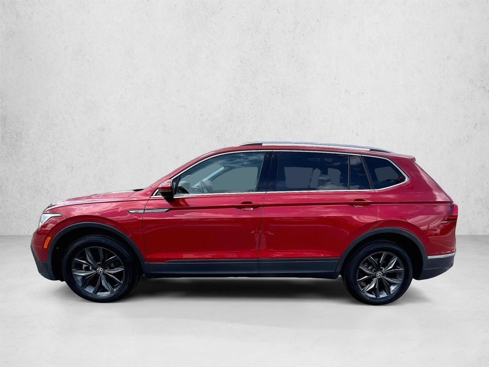 Thumbnail: 2023 Volkswagen Tiguan - 2