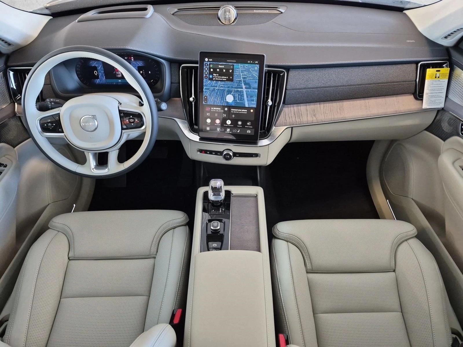 Thumbnail: 2027 Volvo XC90 - 3