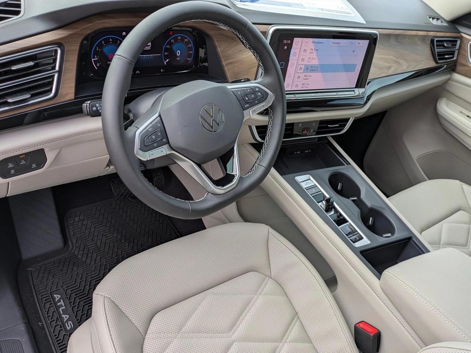 Thumbnail: 2026 Volkswagen Atlas - 3