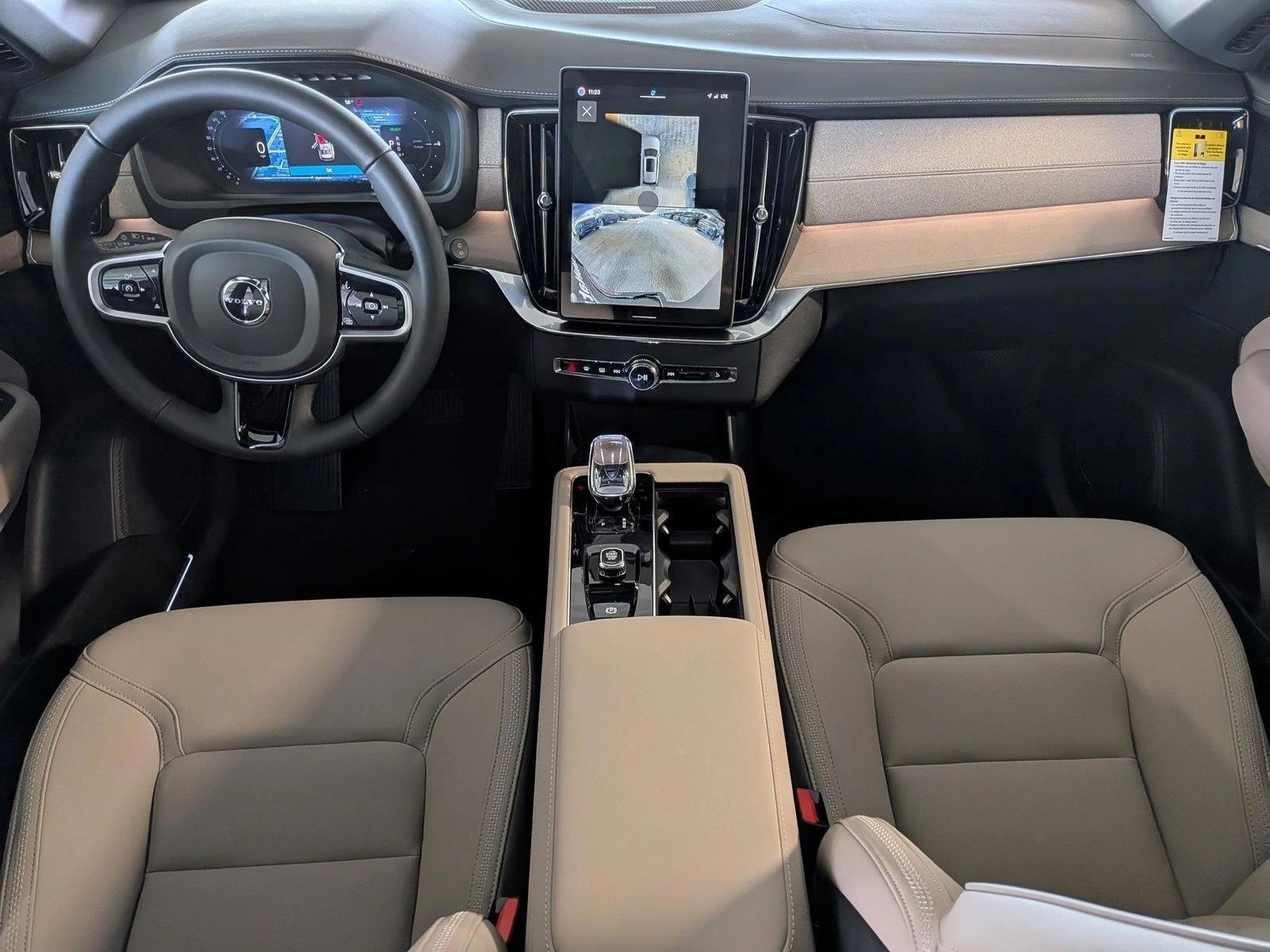 Thumbnail: 2026 Volvo XC90 - 4