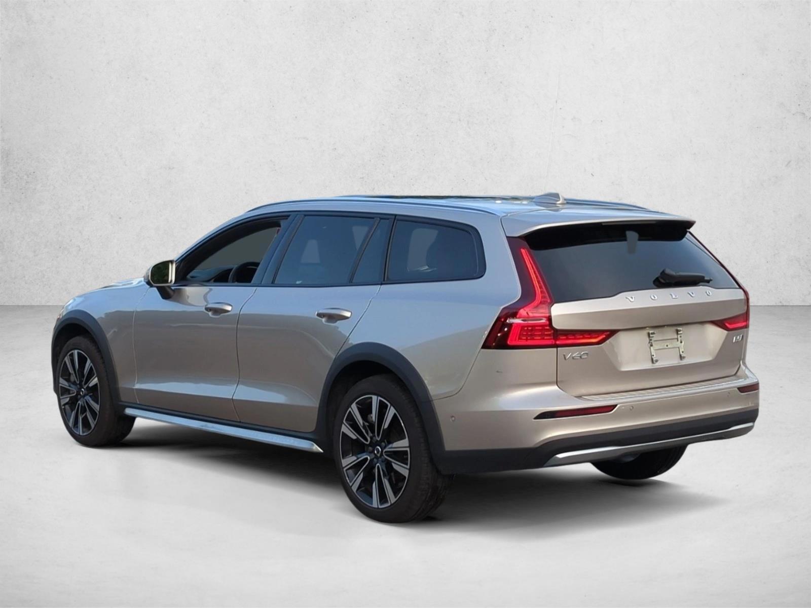2024 Volvo V60