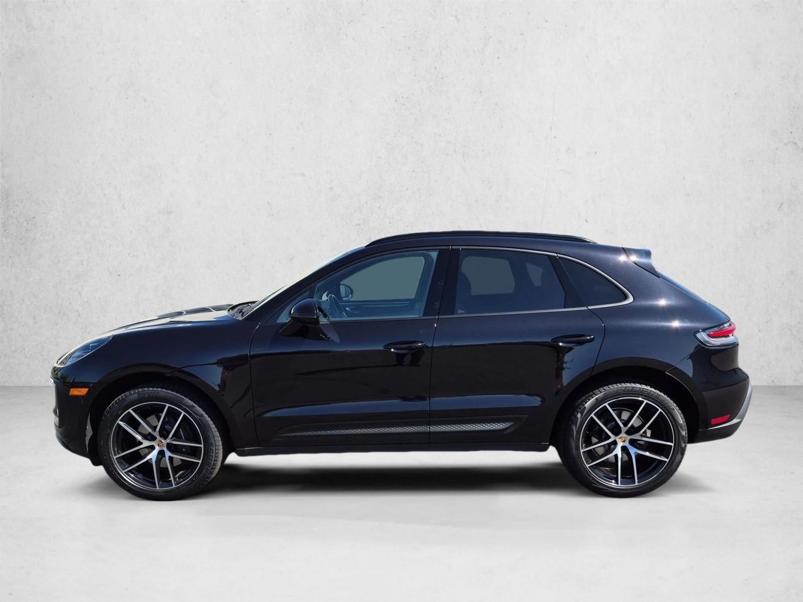 Thumbnail: 2023 Porsche Macan - 2