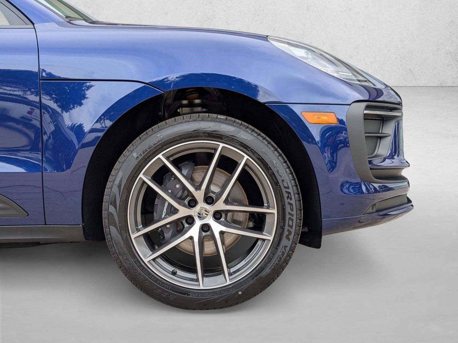 2026 Porsche Macan Base - Photo 11