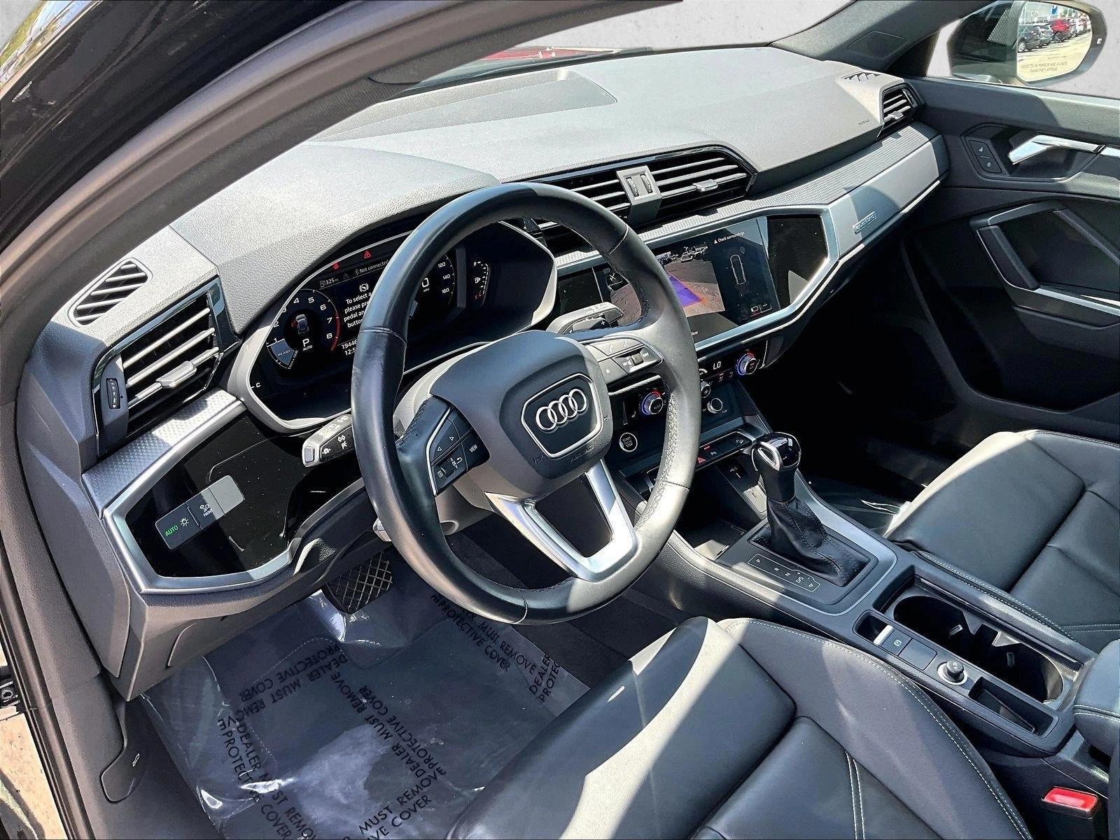 Thumbnail: 2023 Audi Q3 - 3