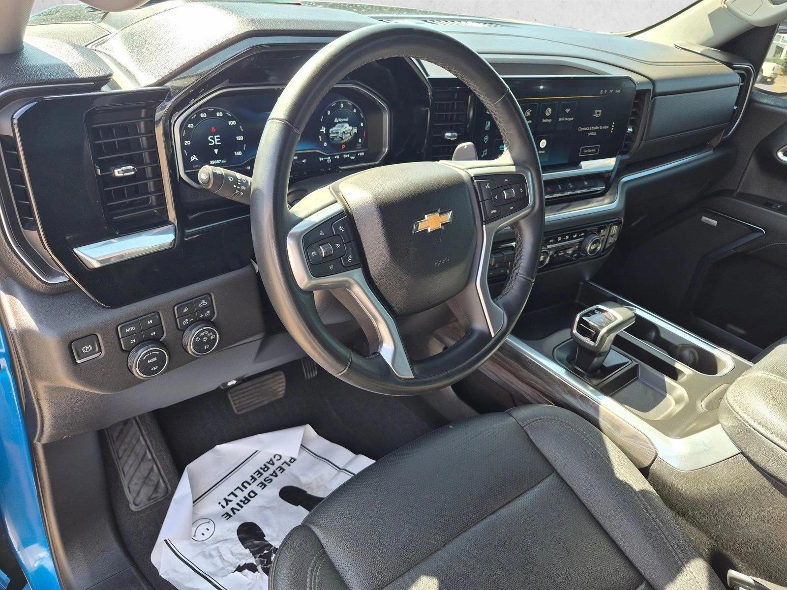 Thumbnail: 2023 Chevrolet Silverado 1500 - 3