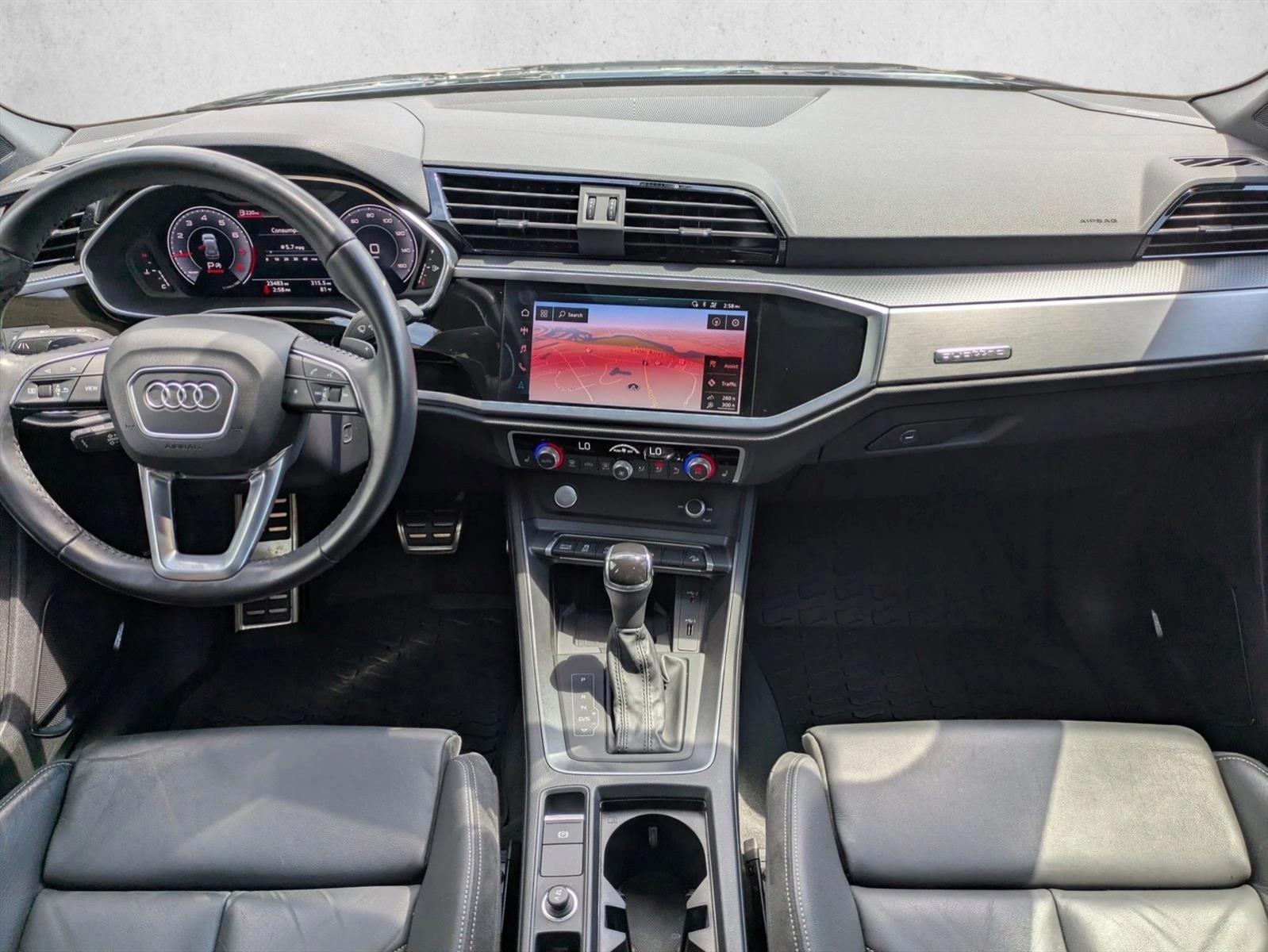Thumbnail: 2020 Audi Q3 - 3