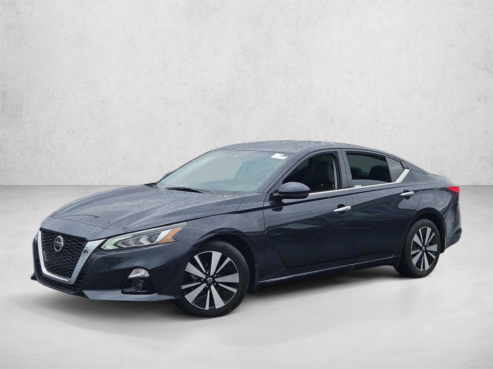 Thumbnail: 2022 Nissan Altima - 1