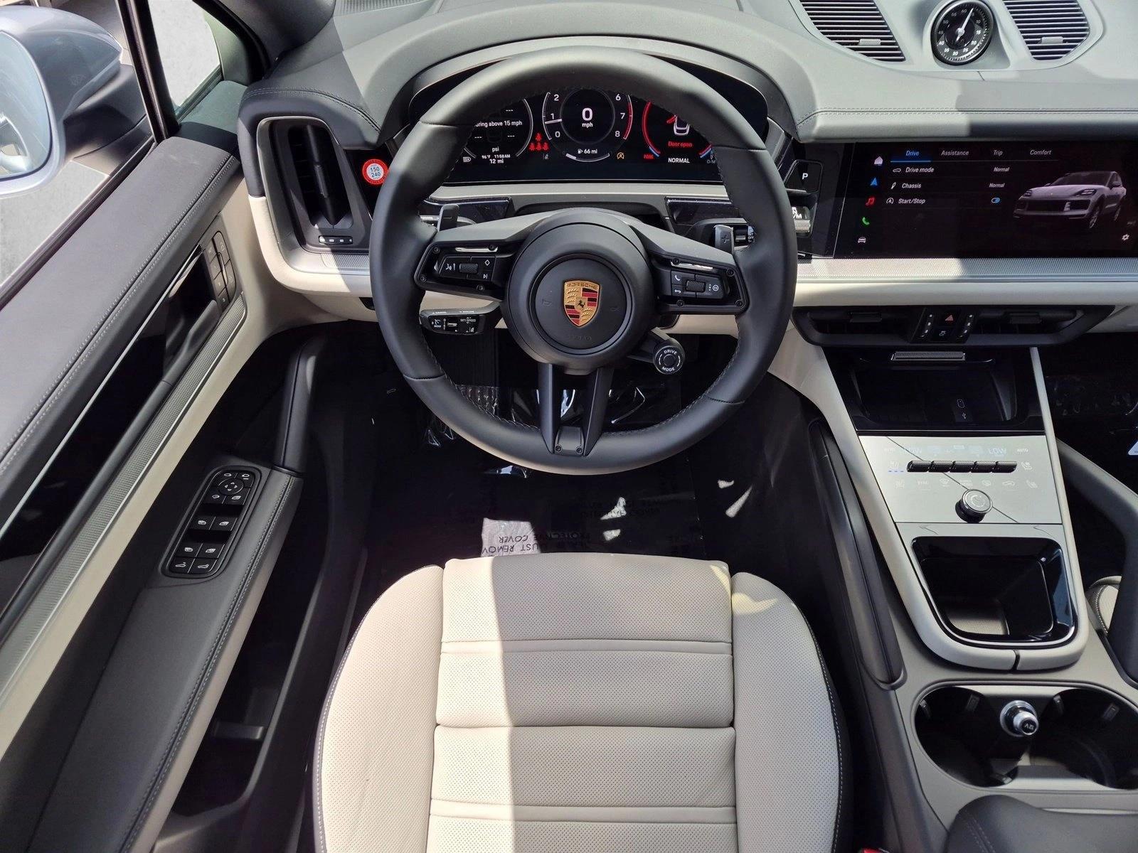 Thumbnail: 2026 Porsche Cayenne - 3