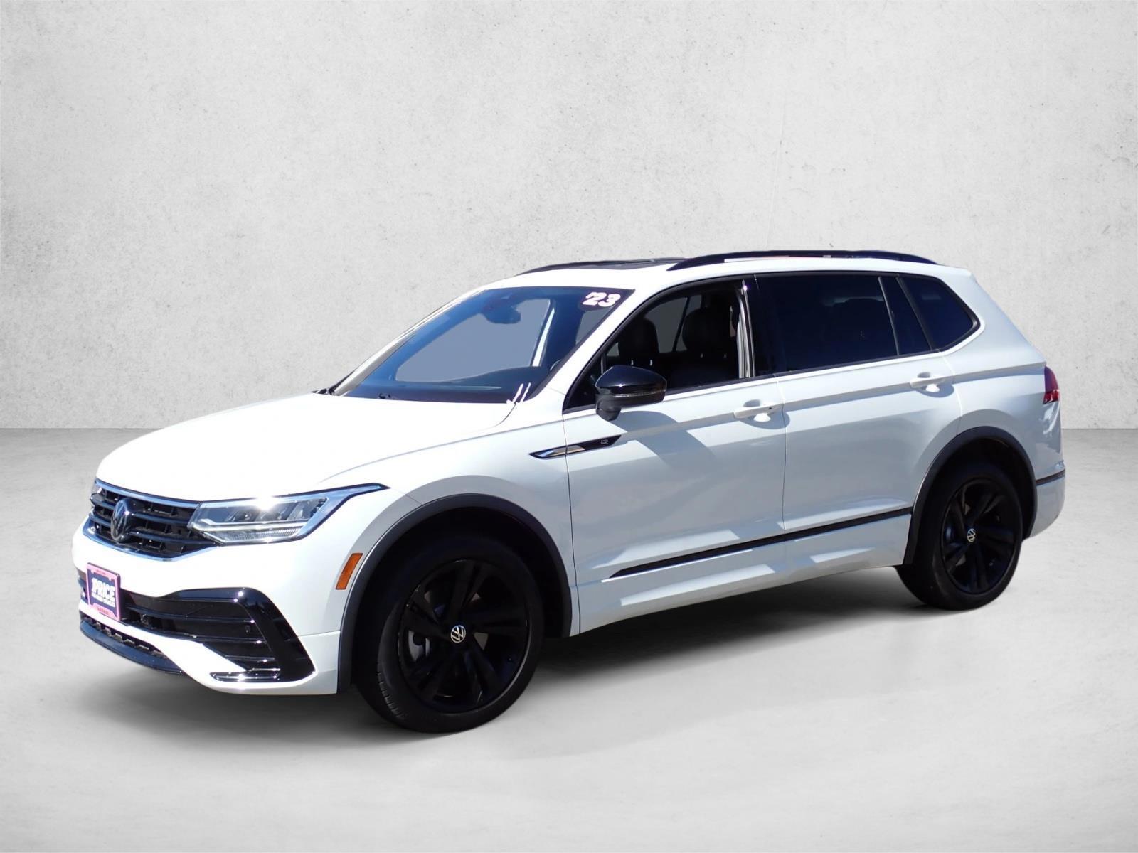 Thumbnail: 2023 Volkswagen Tiguan - 1