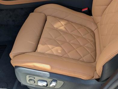 2027 BMW X7