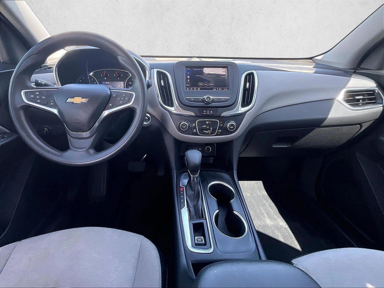 Thumbnail: 2022 Chevrolet Equinox - 3