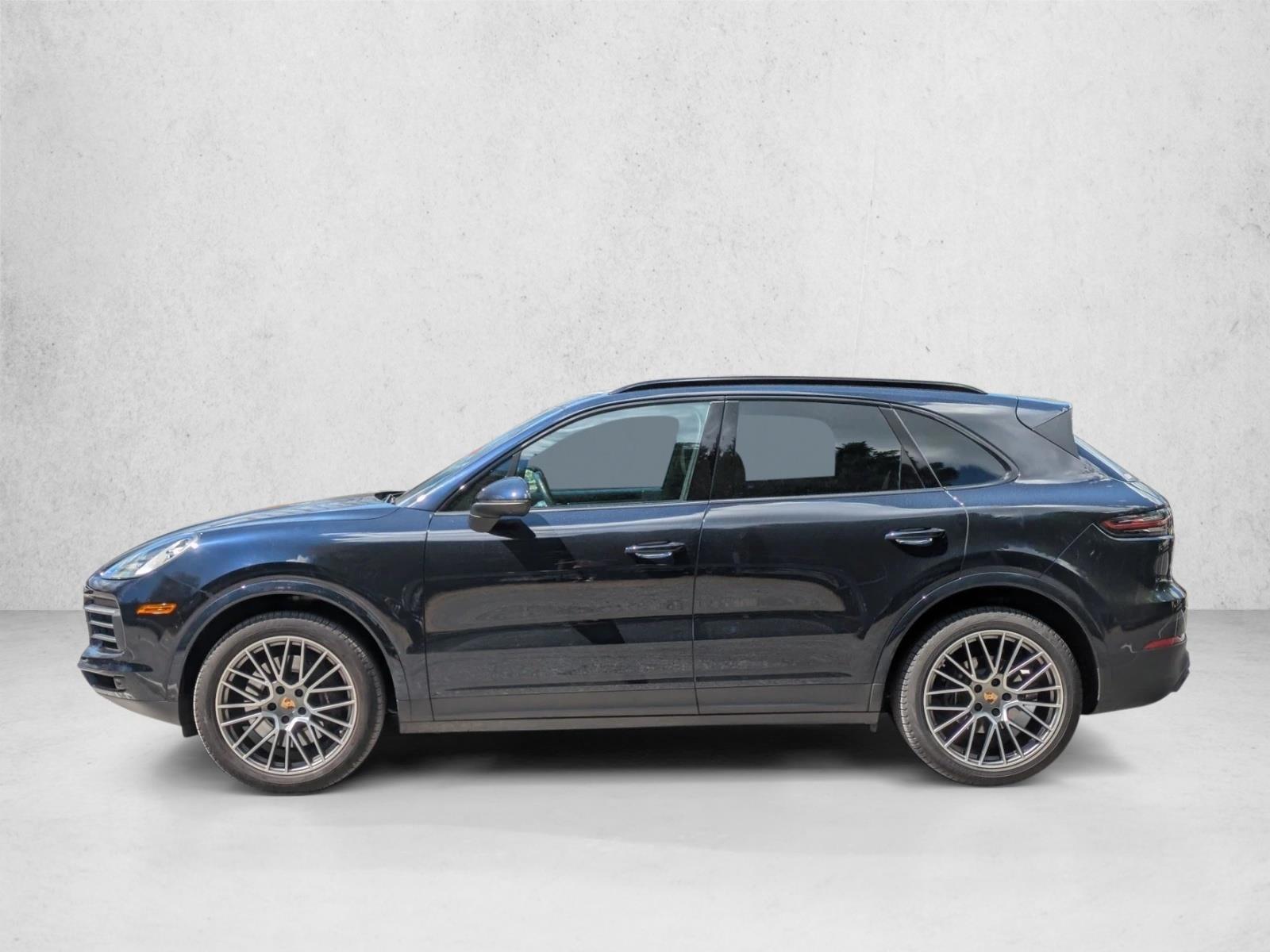 Thumbnail: 2023 Porsche Cayenne - 2