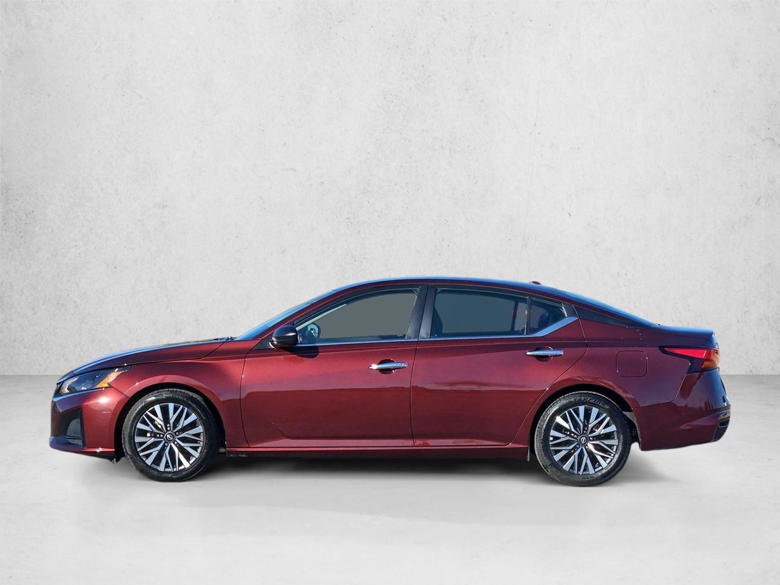 Thumbnail: 2025 Nissan Altima - 2