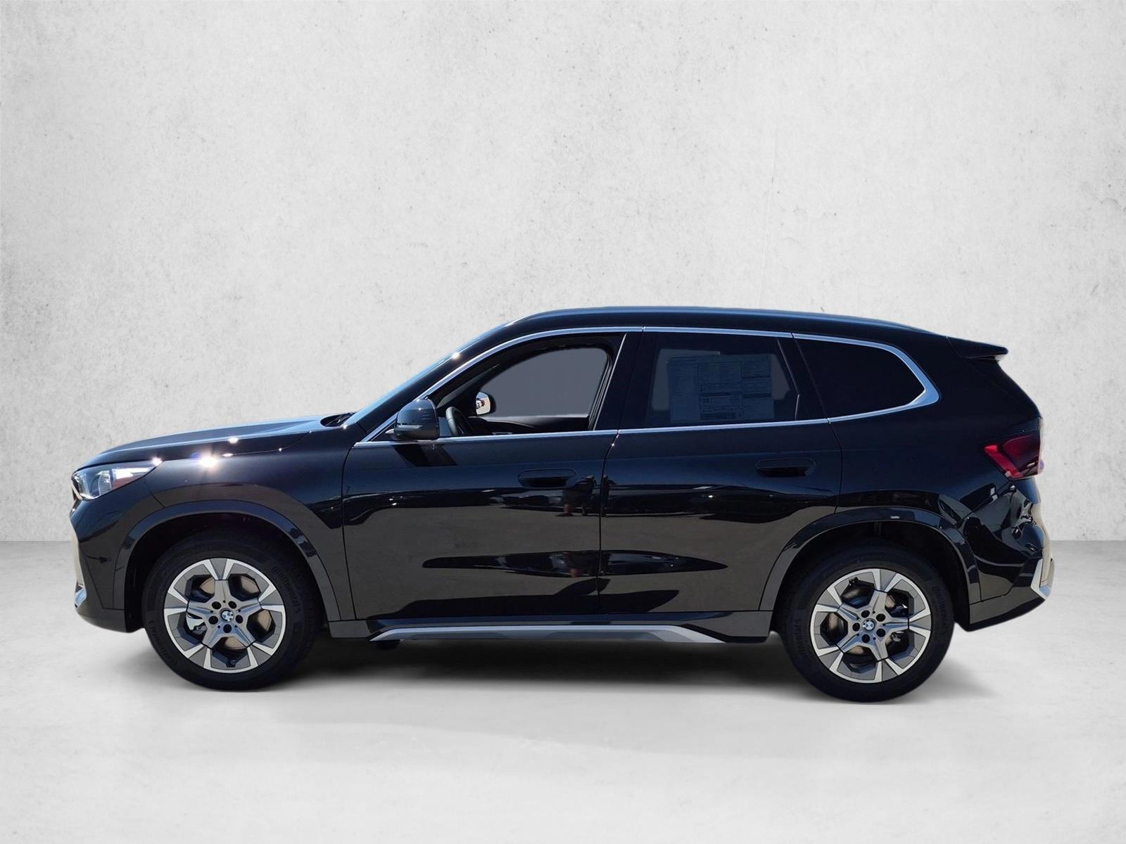 Thumbnail: 2027 BMW X1 - 2