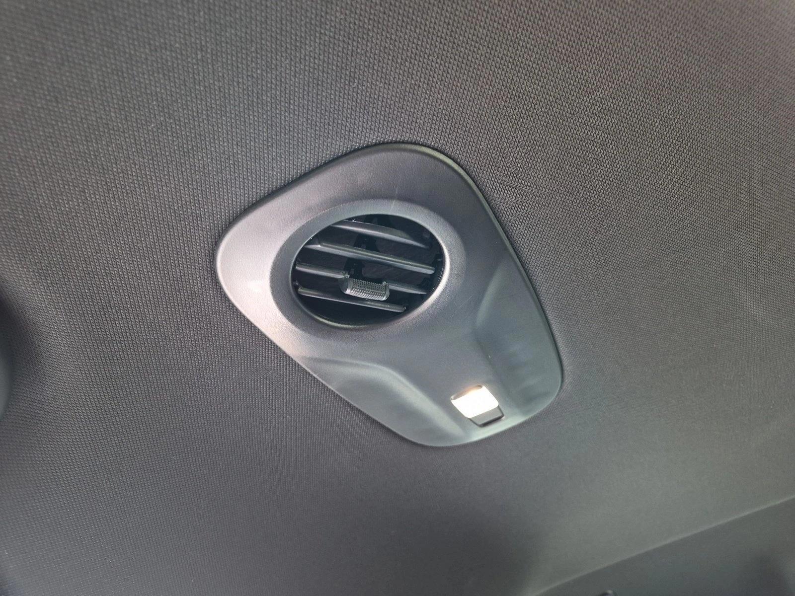 Thumbnail: 2023 Chrysler Pacifica - 4
