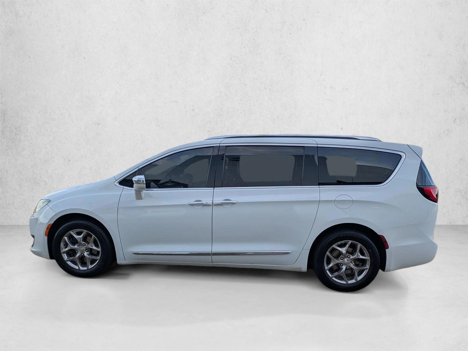 Thumbnail: 2018 Chrysler Pacifica - 2
