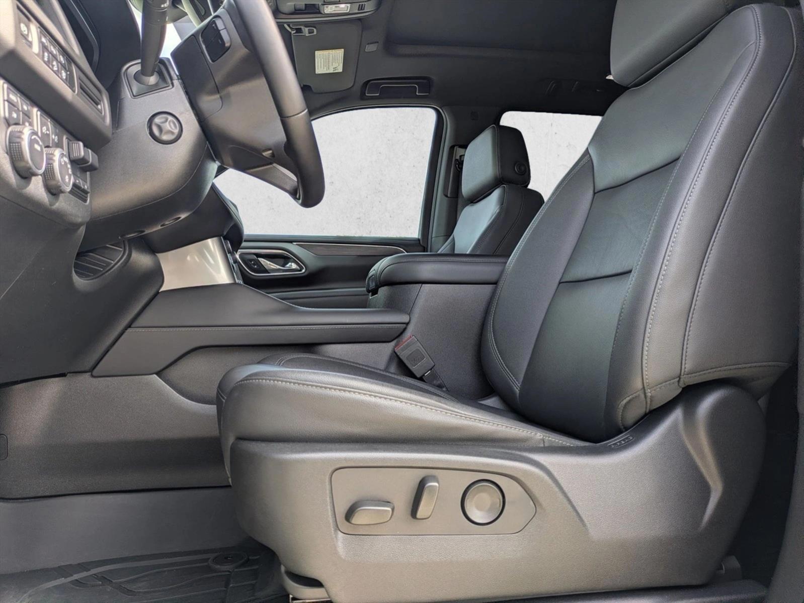Thumbnail: 2023 Chevrolet Tahoe - 4