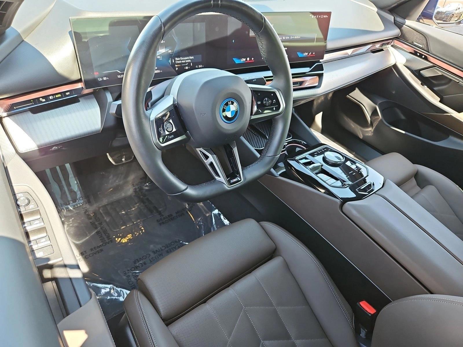 Thumbnail: 2024 BMW i5 - 3