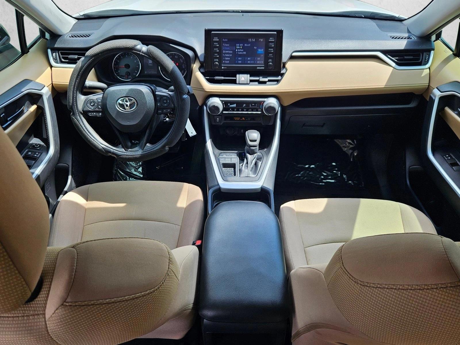 Thumbnail: 2021 Toyota RAV4 - 3