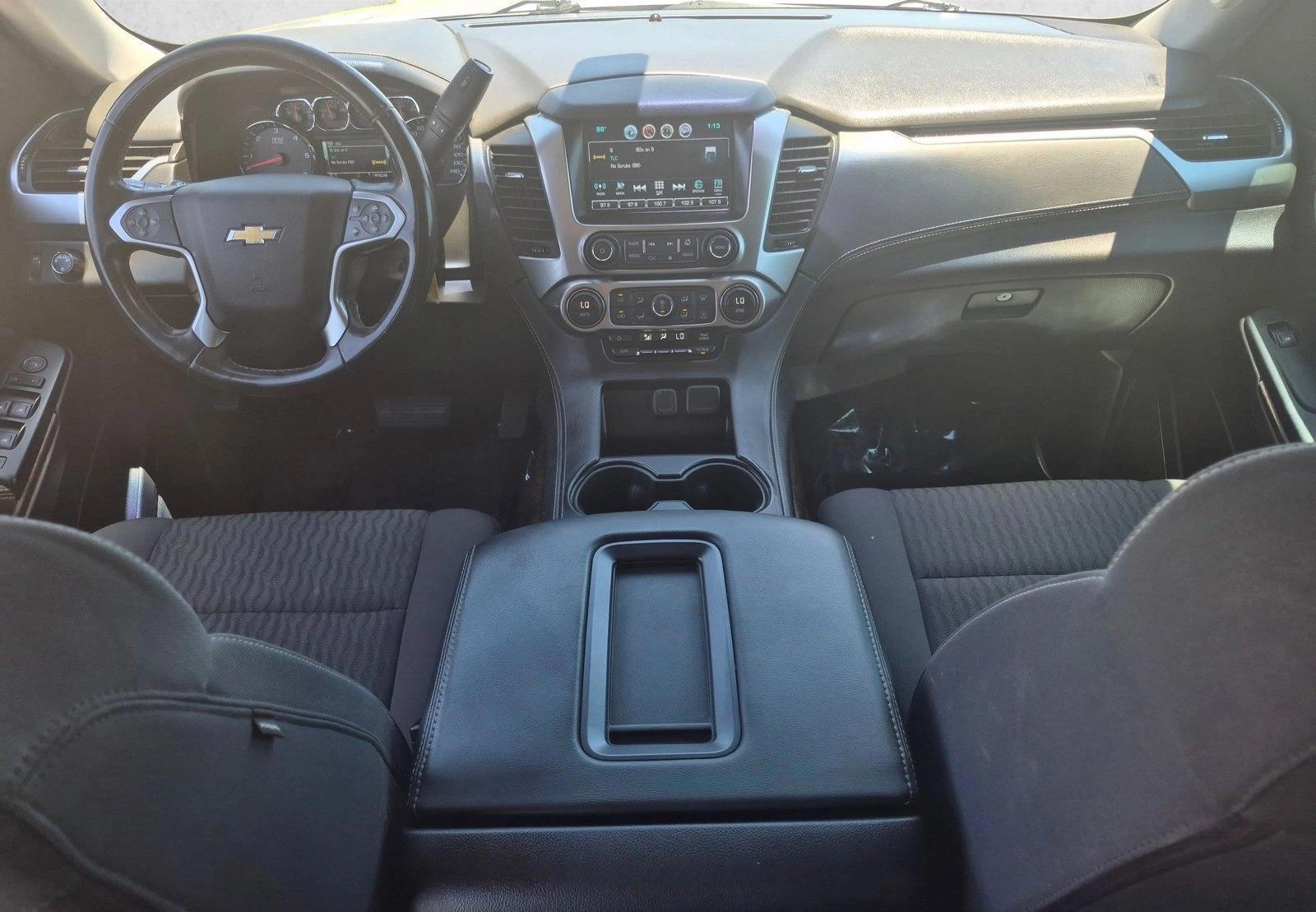 Thumbnail: 2016 Chevrolet Tahoe - 3