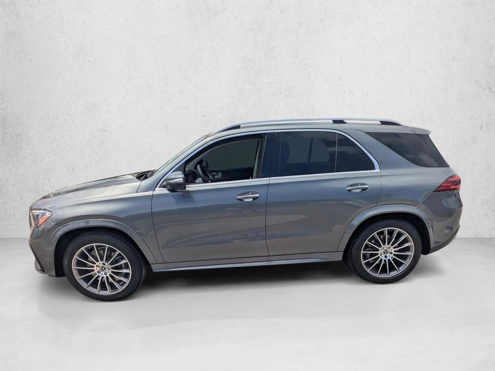 Thumbnail: 2026 Mercedes-Benz GLE - 2