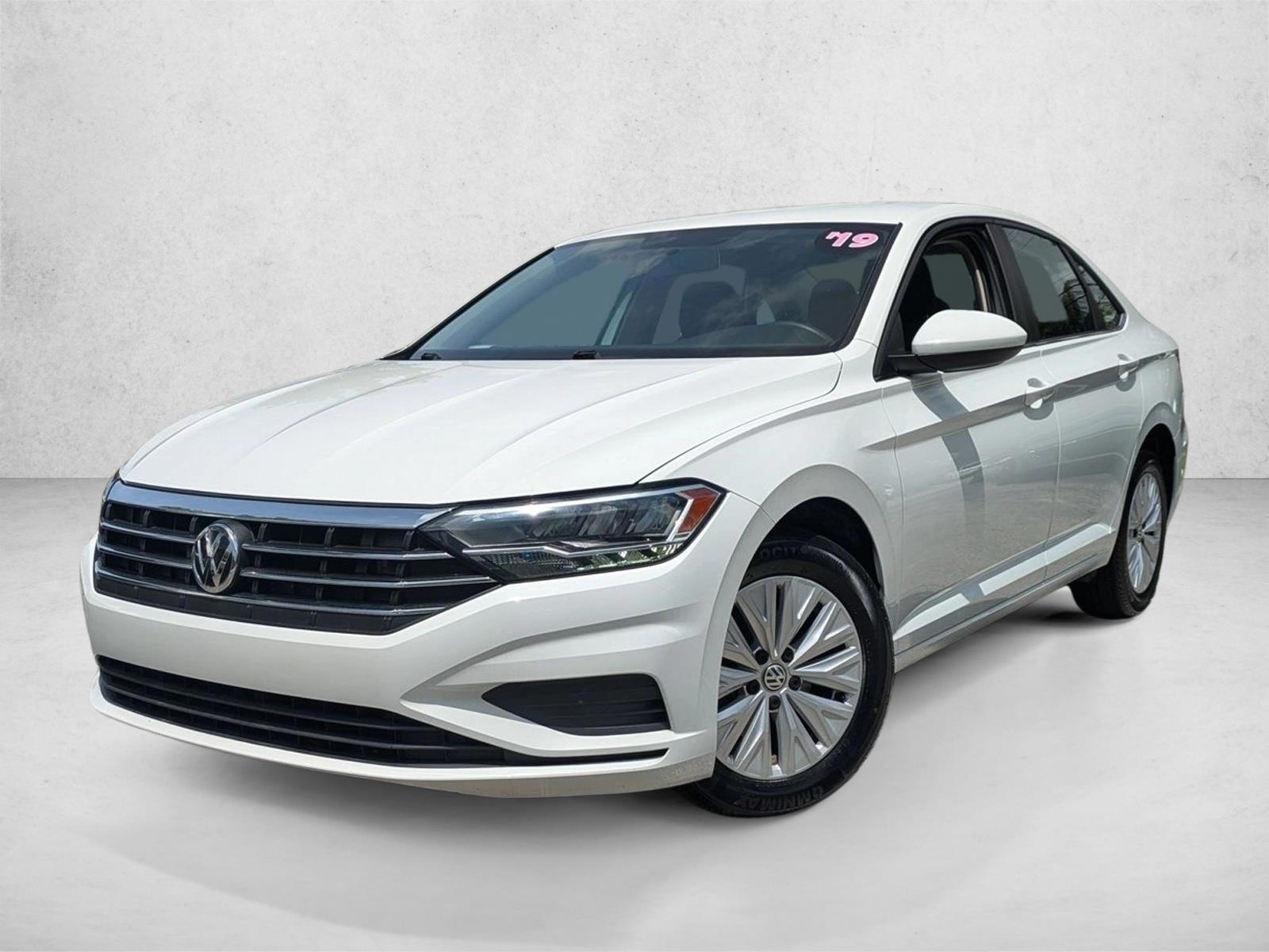 Thumbnail: 2019 Volkswagen Jetta - 1