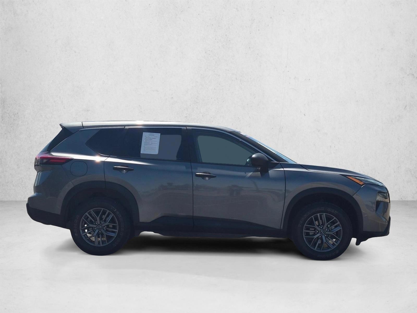 2024 Nissan Rogue S - Photo 4