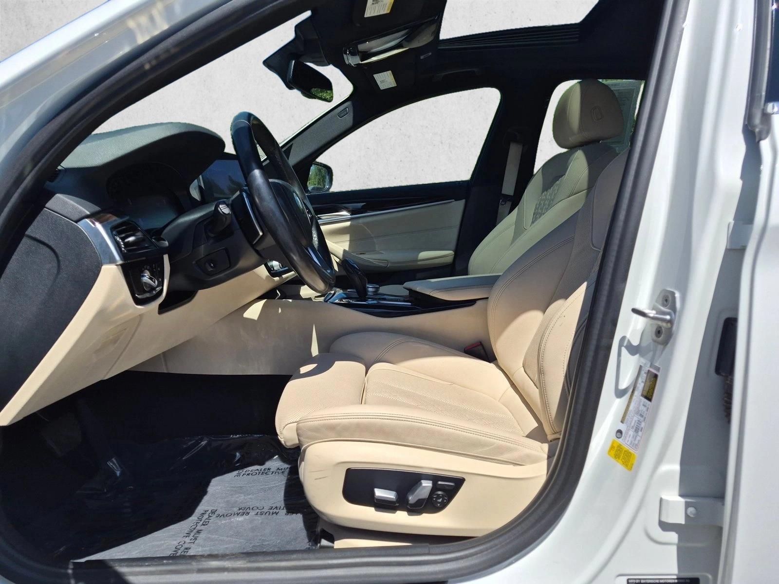 2021 BMW 5 Series 530i - Photo 11