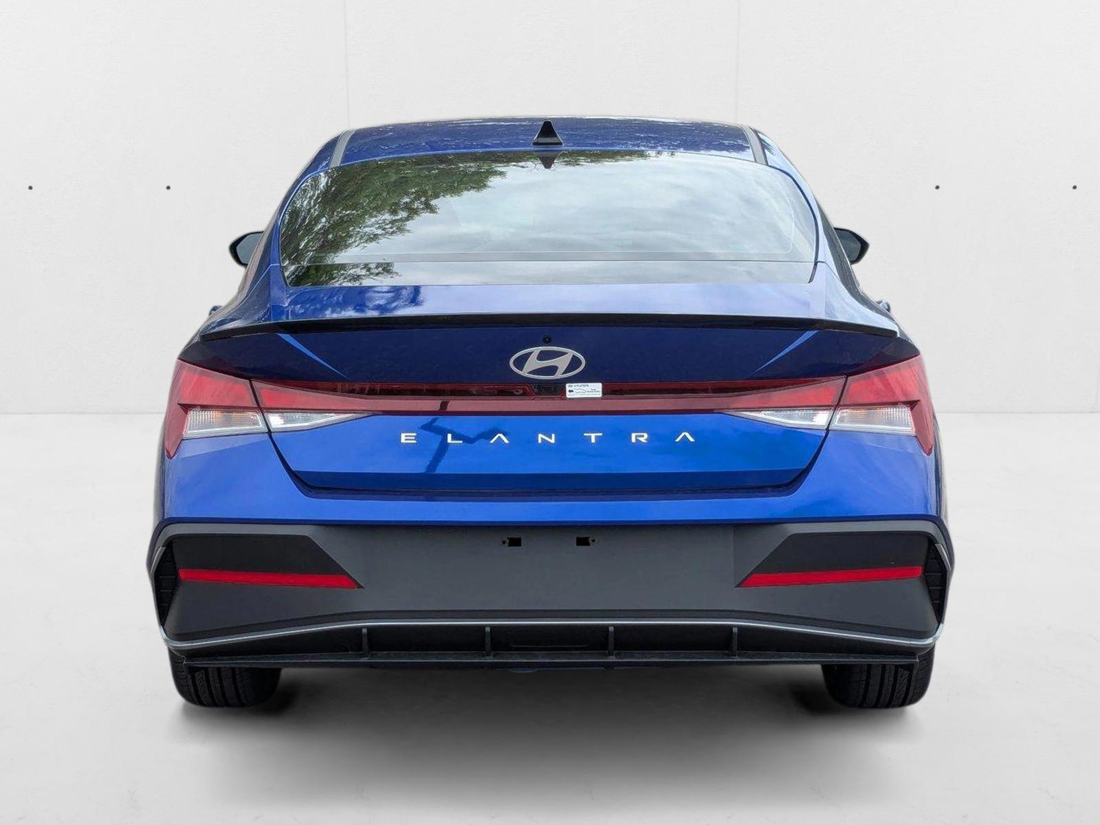 2025 Hyundai Elantra SEL - Photo 8