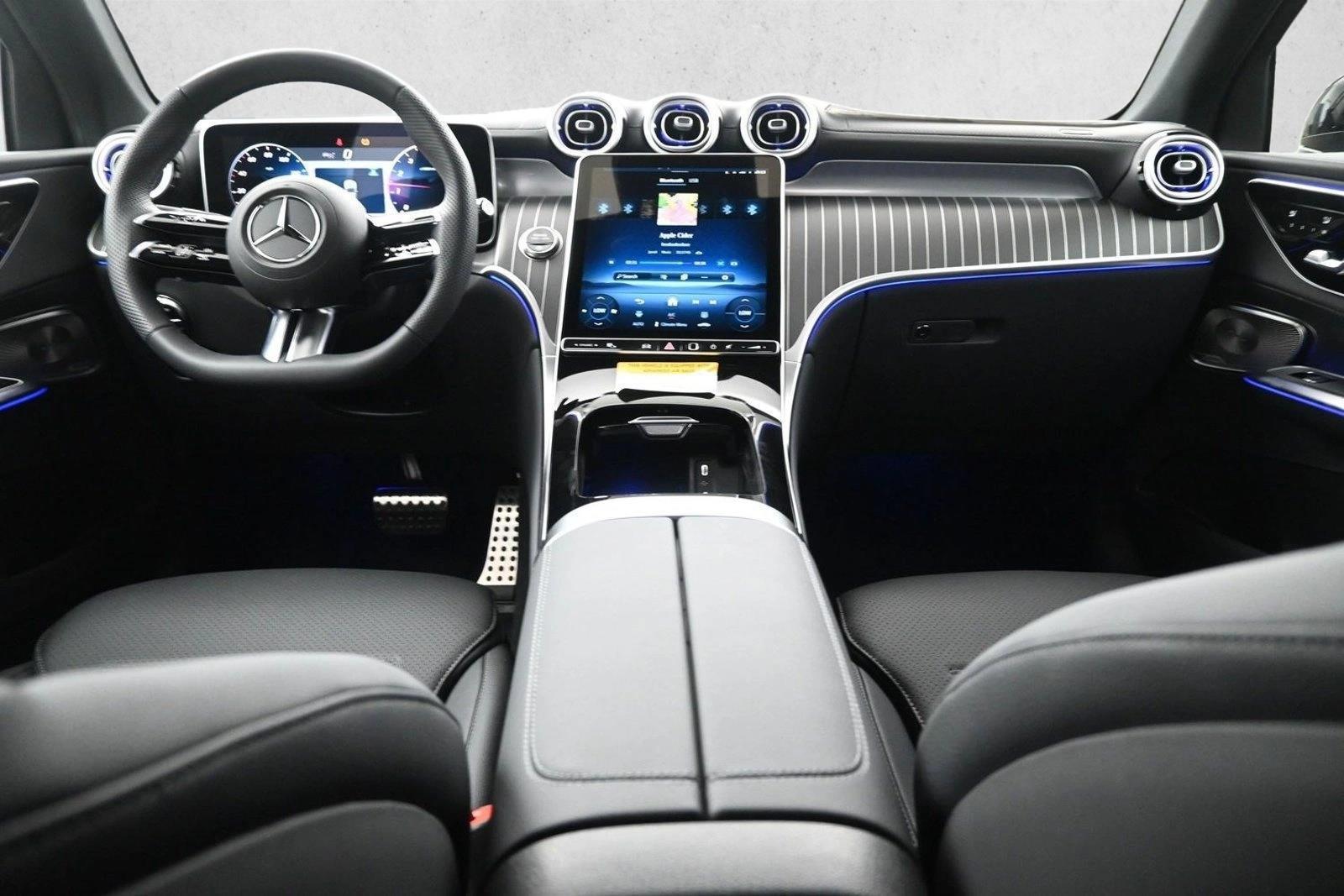 Thumbnail: 2026 Mercedes-Benz GLC - 4