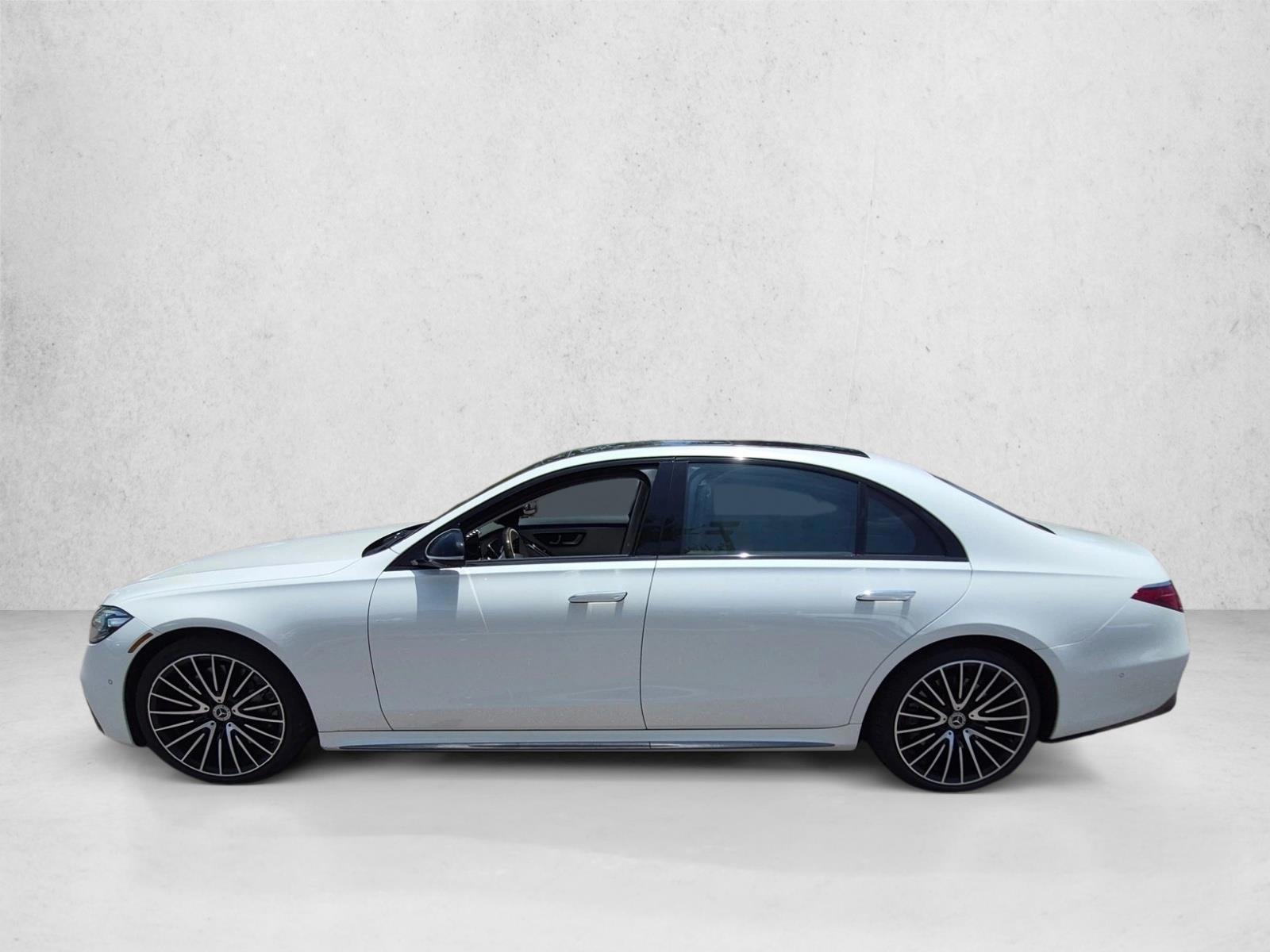 Thumbnail: 2023 Mercedes-Benz S-Class - 2
