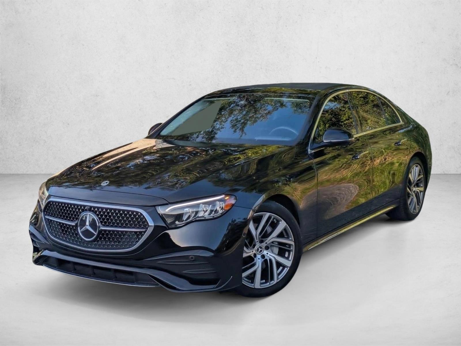Thumbnail: 2024 Mercedes-Benz E-Class - 1