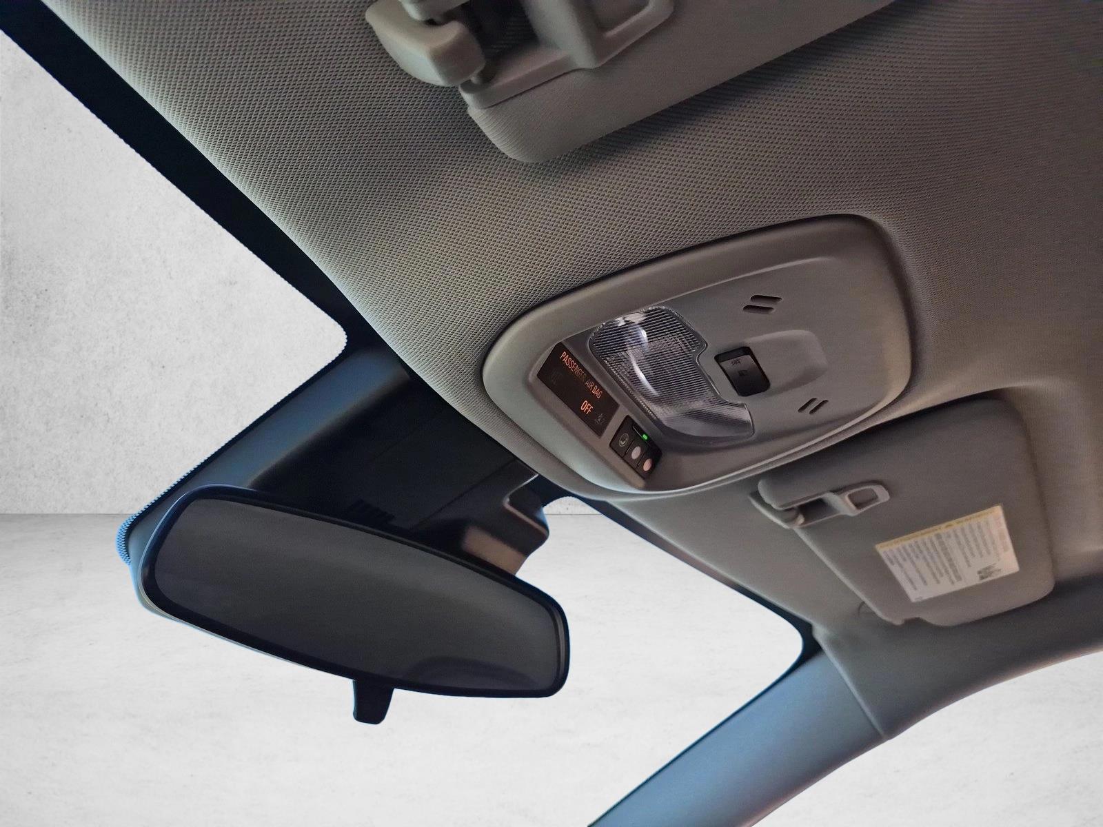2025 Chevrolet Trax LT - Photo 20