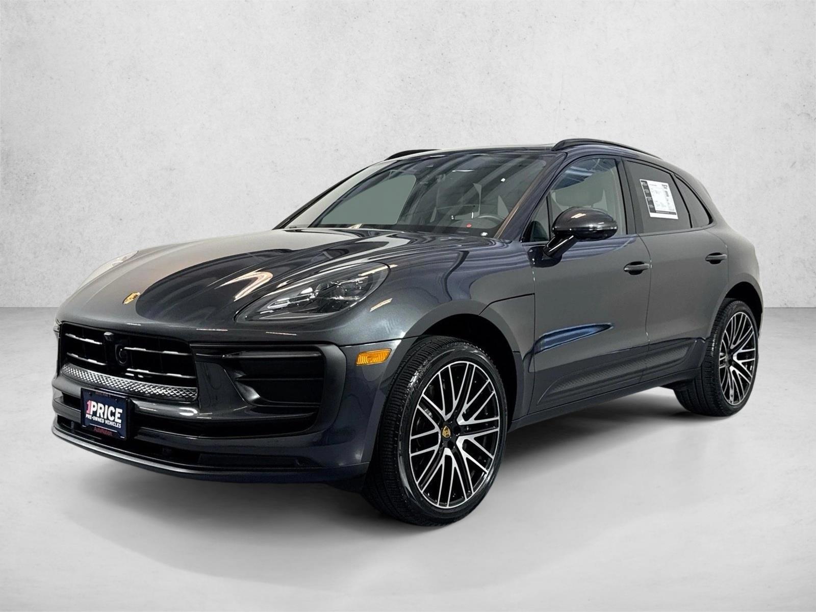 Thumbnail: 2026 Porsche Macan - 1