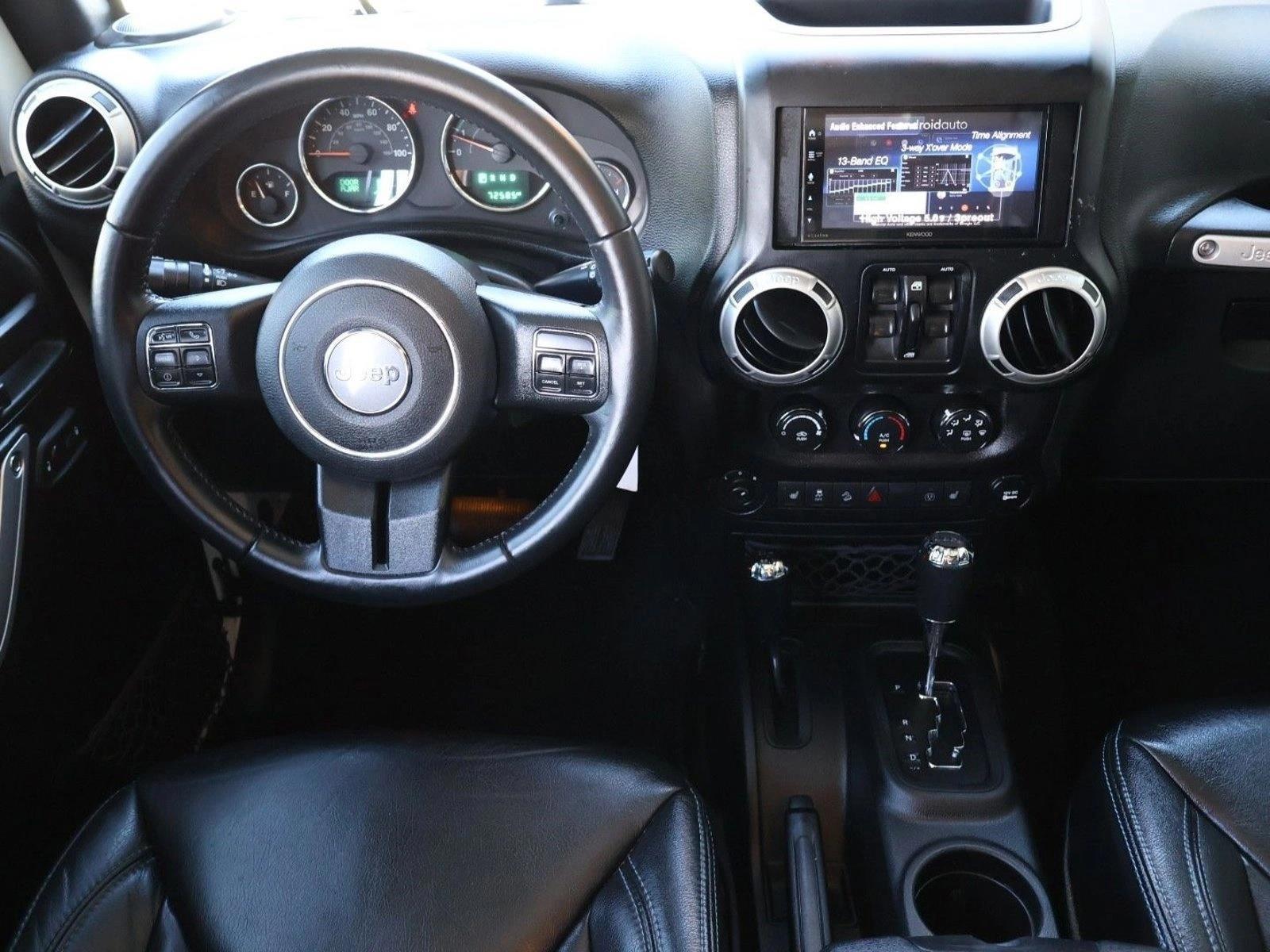 Thumbnail: 2017 Jeep Wrangler - 3