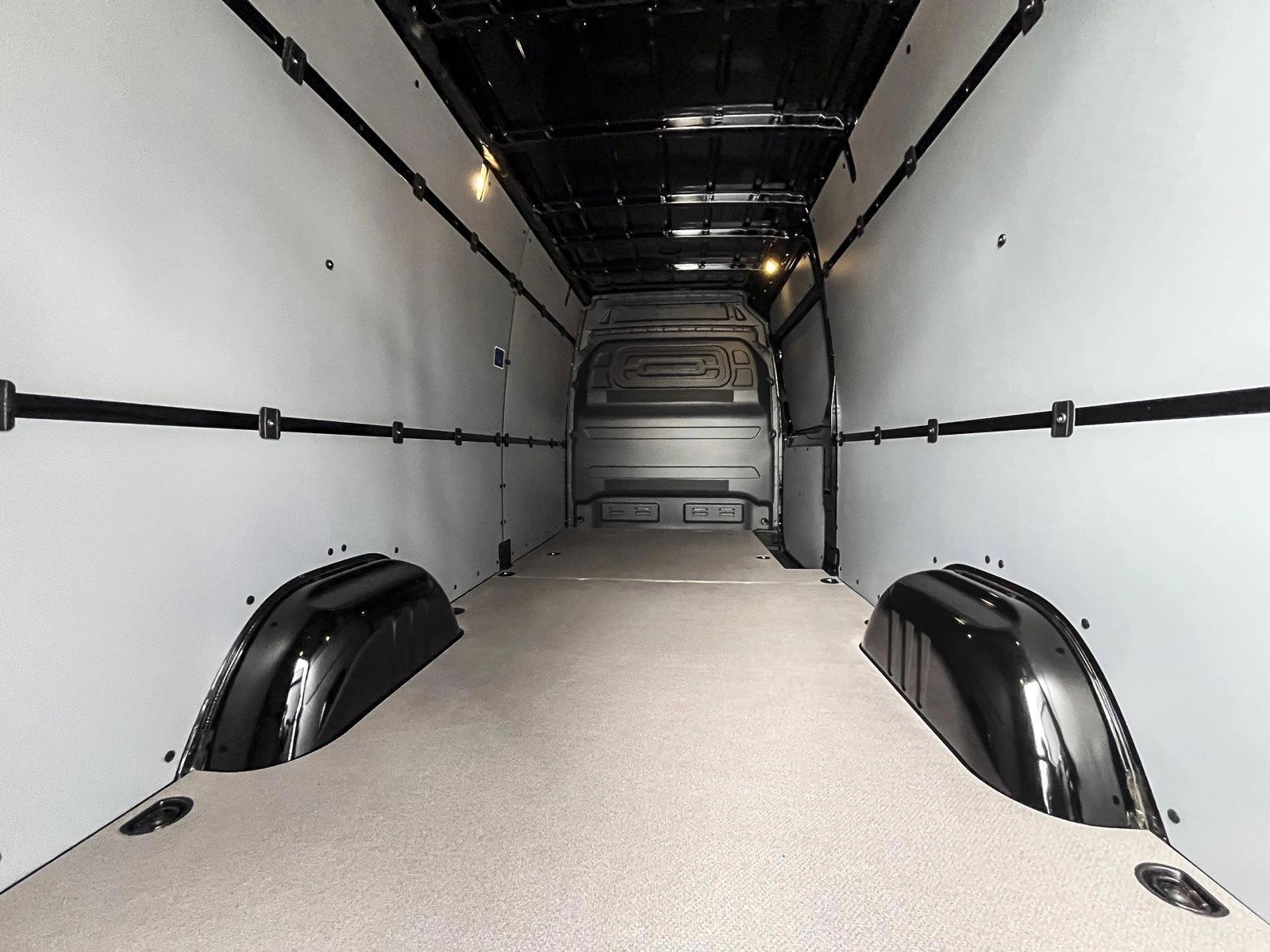 2026 Mercedes-Benz Sprinter Cargo