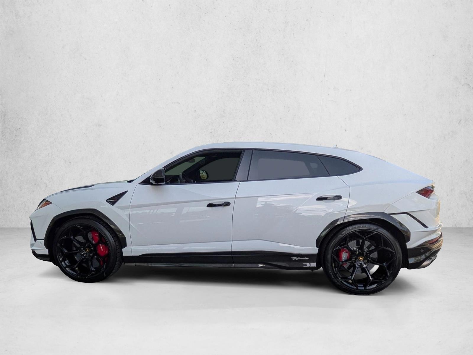 Thumbnail: 2023 Lamborghini Urus - 2