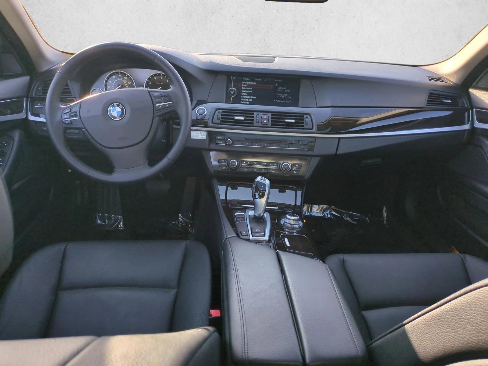 Thumbnail: 2012 BMW 5 Series - 4
