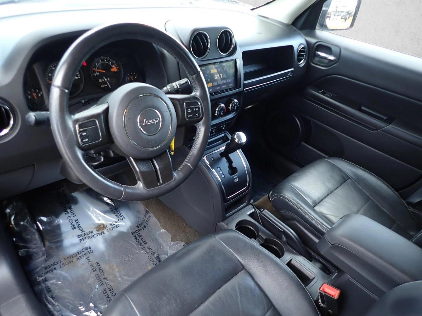 Thumbnail: 2017 Jeep Patriot - 3