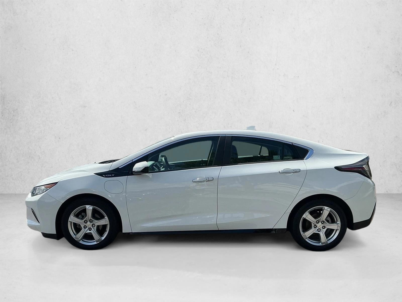Thumbnail: 2017 Chevrolet Volt - 2