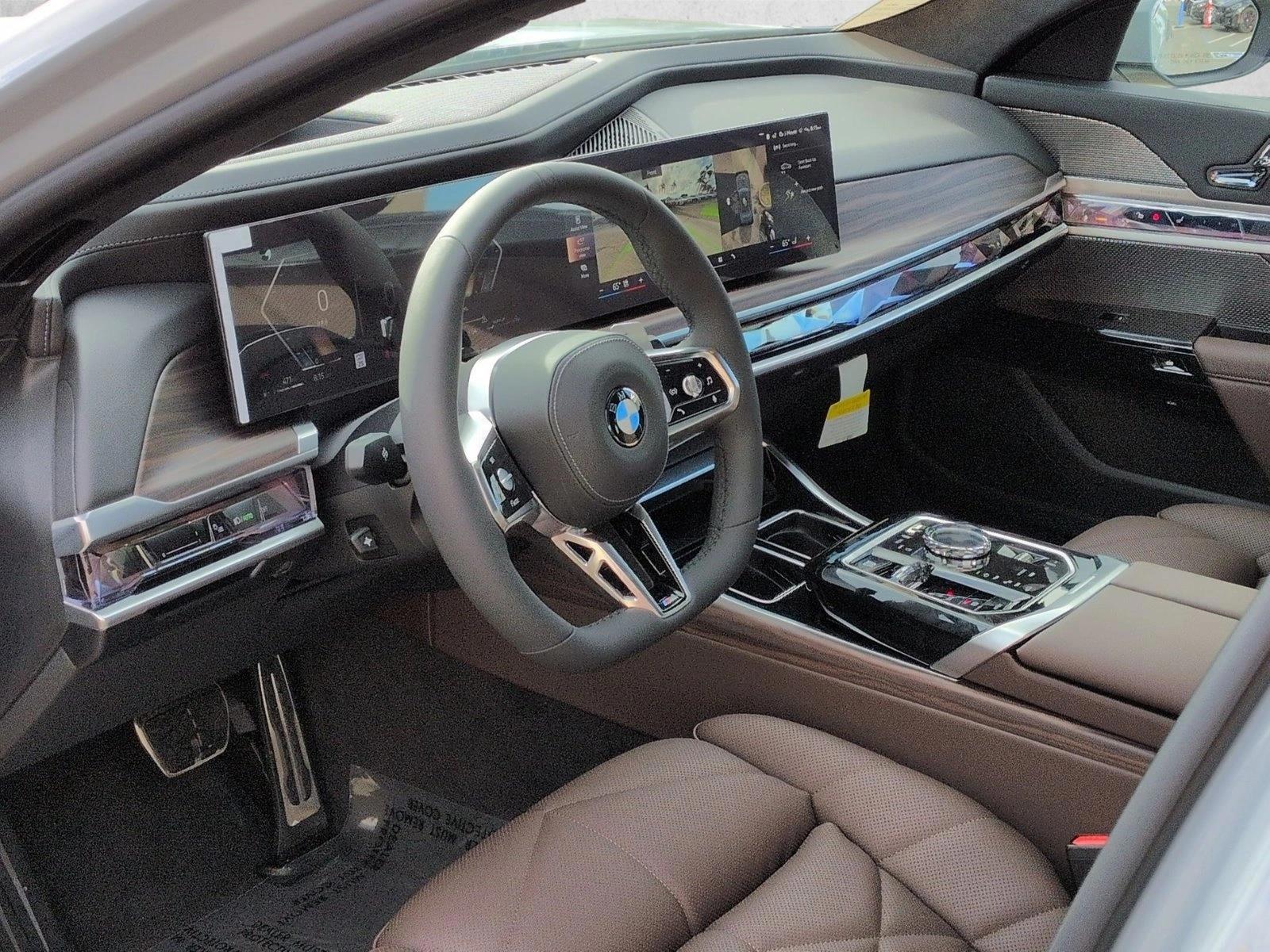 Thumbnail: 2026 BMW 7 Series - 3