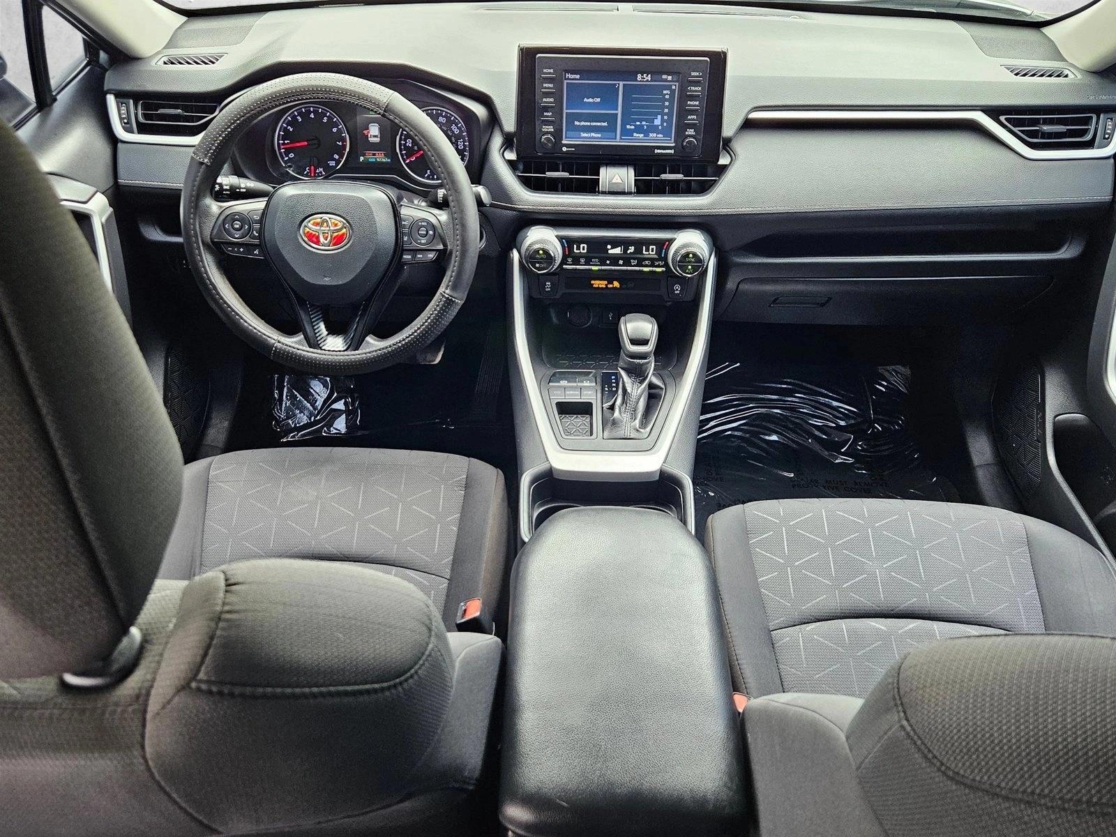 Thumbnail: 2021 Toyota RAV4 - 3