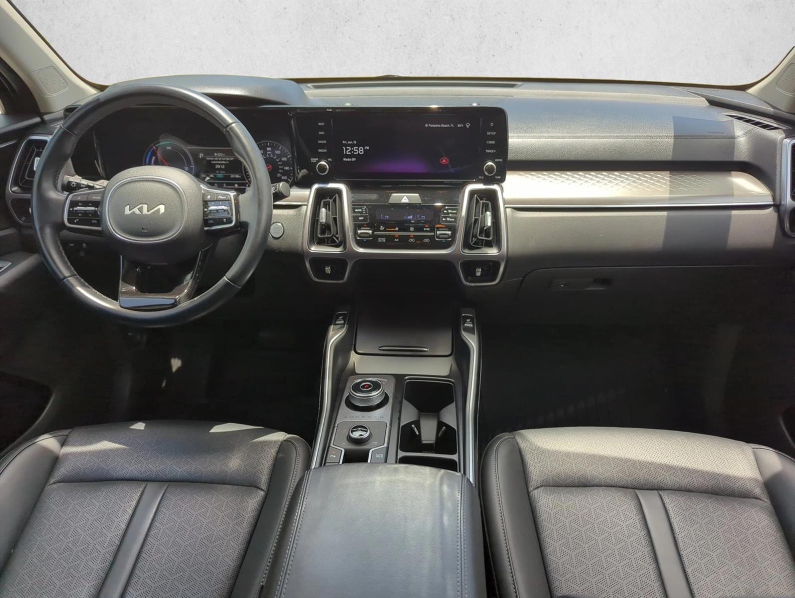 Thumbnail: 2024 Kia Sorento - 2