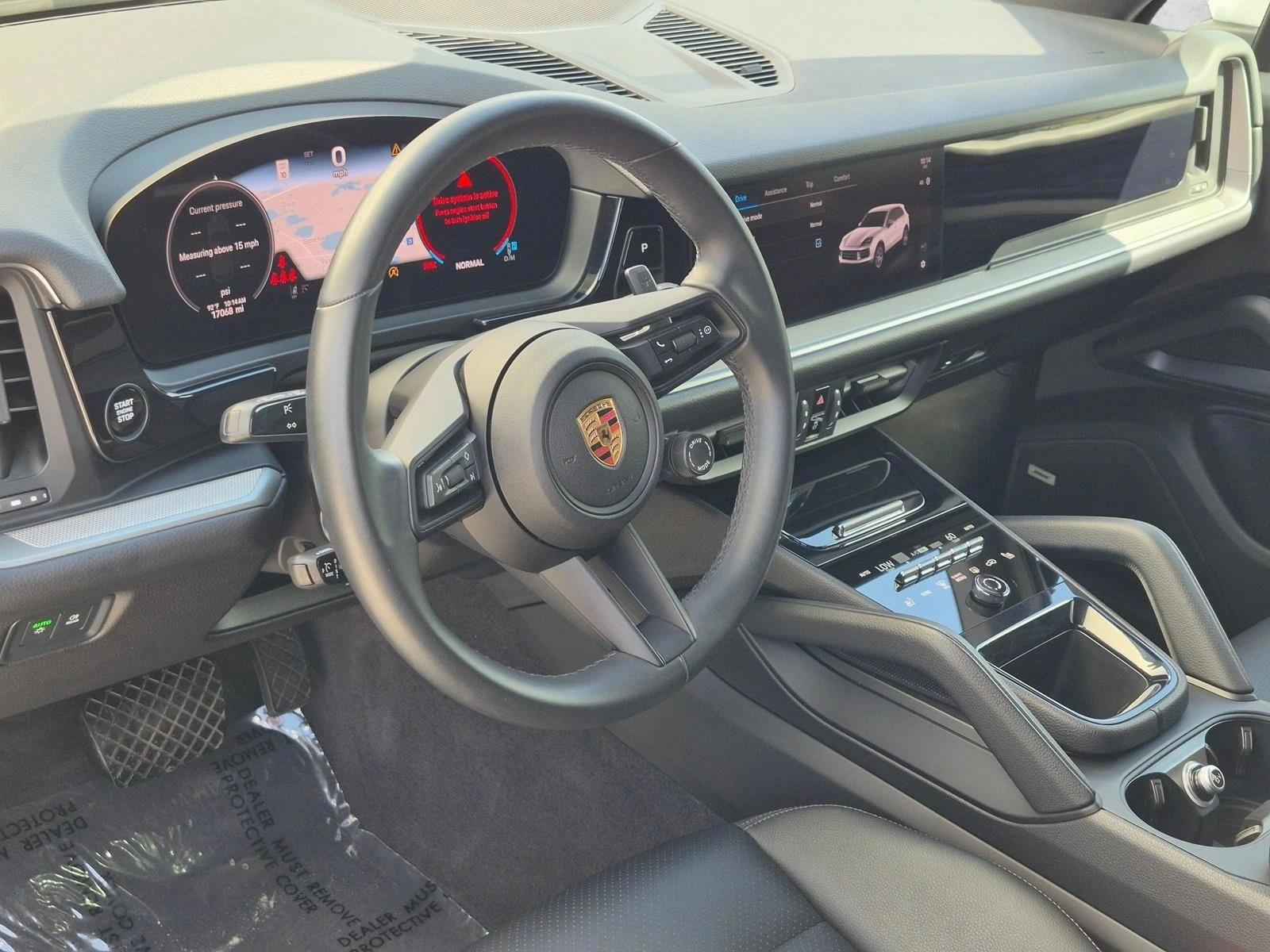Thumbnail: 2025 Porsche Cayenne - 3