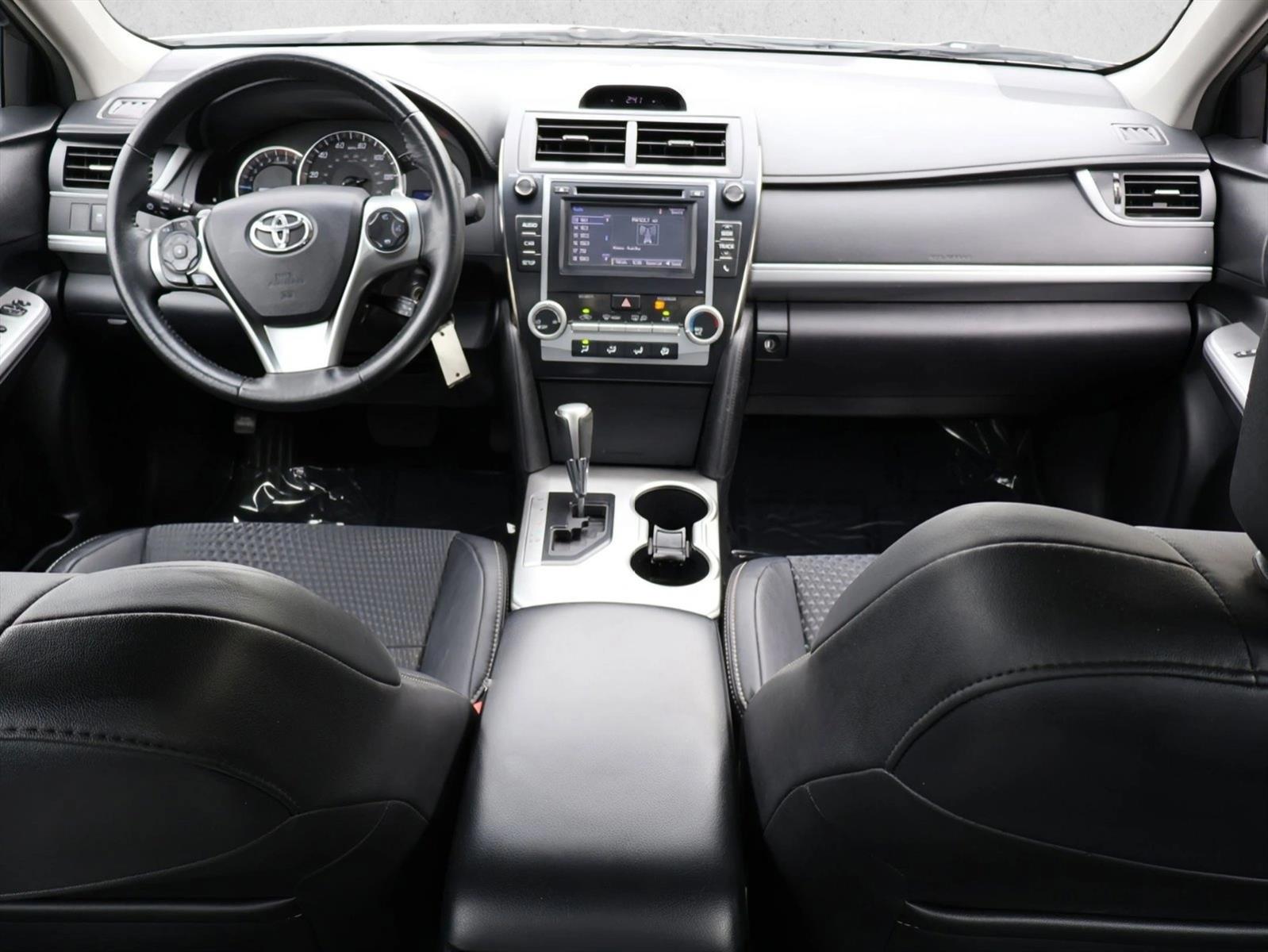 Thumbnail: 2014 Toyota Camry - 4