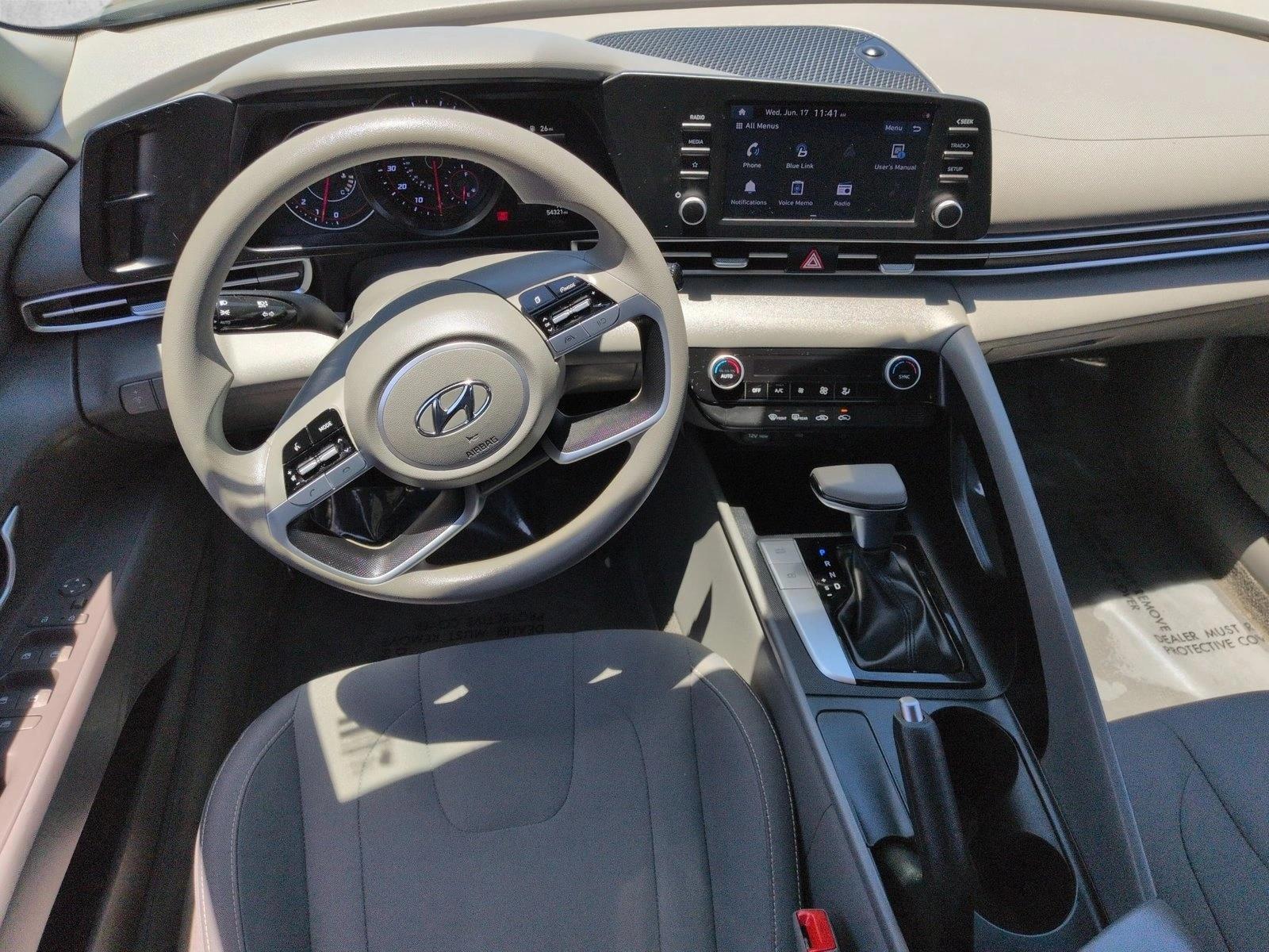 Thumbnail: 2021 Hyundai Elantra - 4