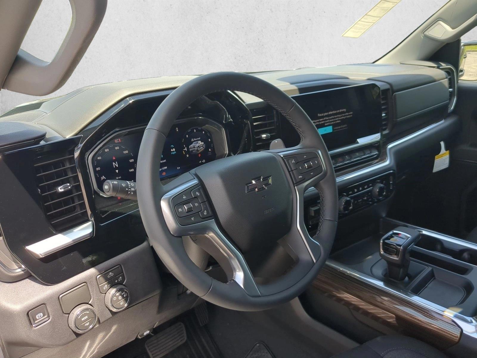 Thumbnail: 2026 Chevrolet Silverado 1500 - 3