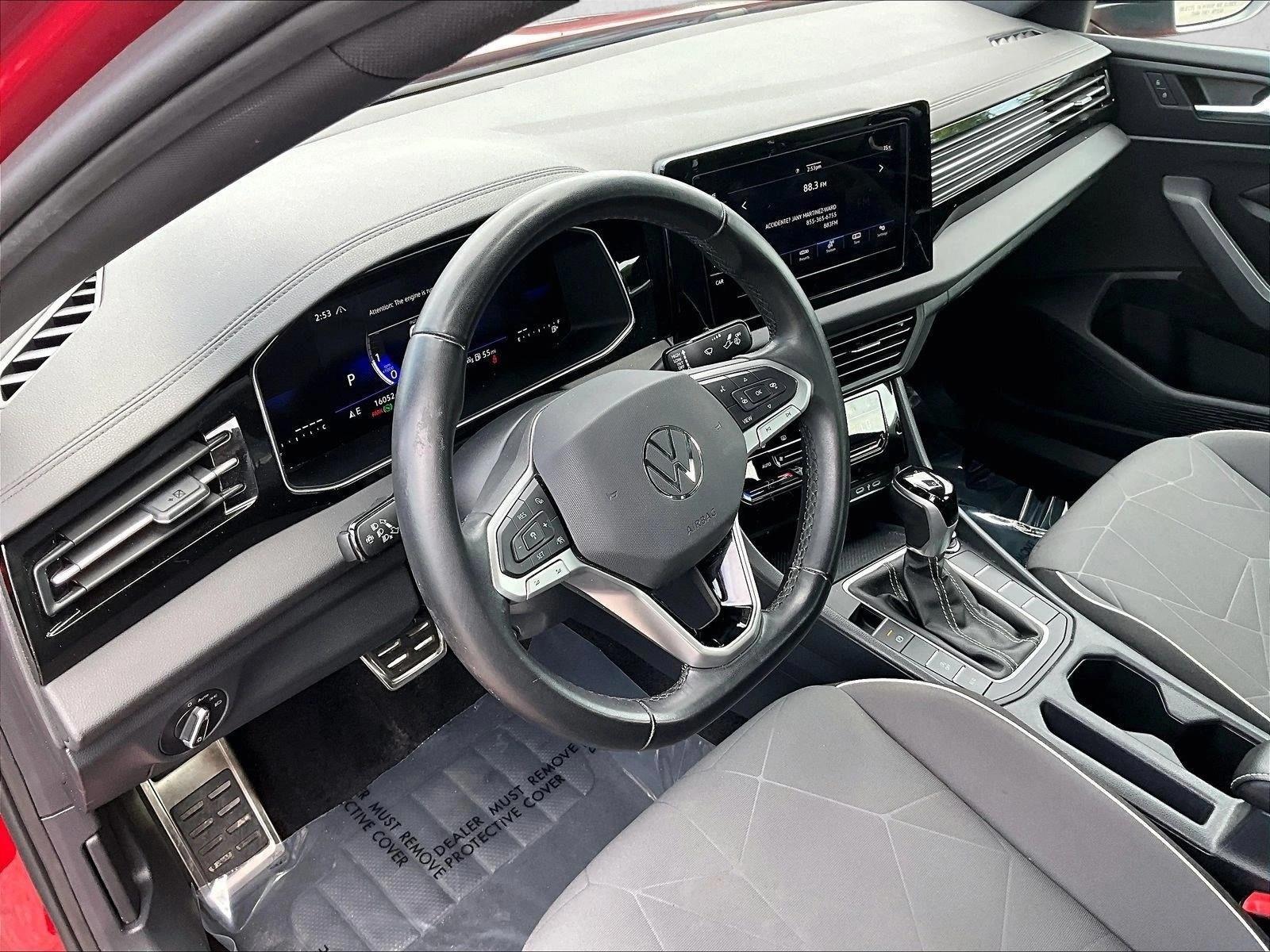 Thumbnail: 2025 Volkswagen Jetta - 3