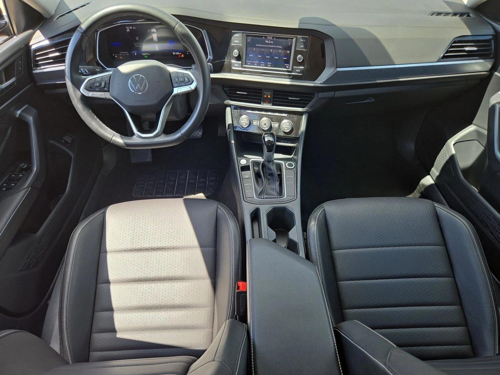 Thumbnail: 2024 Volkswagen Jetta - 4