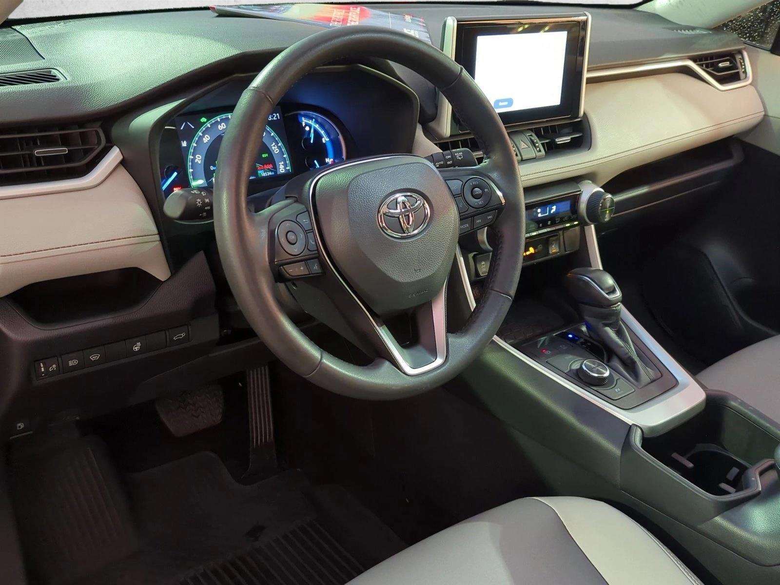 Thumbnail: 2025 Toyota RAV4 - 3